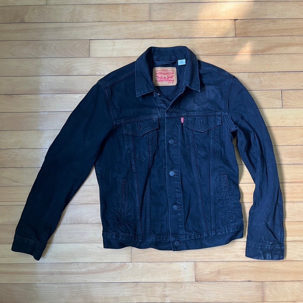 Levi Strauss Mens Black Denim Trucker Jacket Size M Button Front Classic Coat